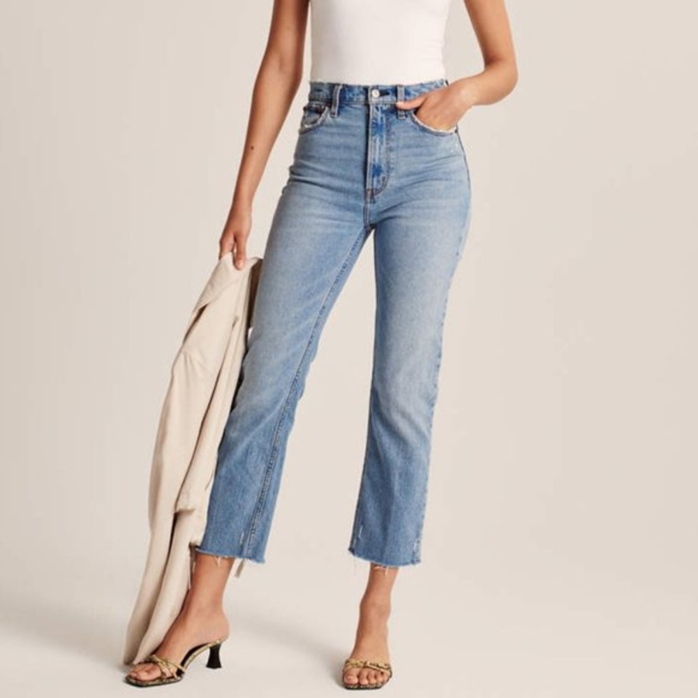 Abercrombie & Fitch Light Blue Cropped Jeans